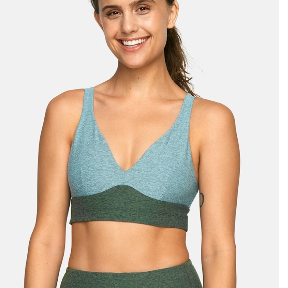 Outdoor Voices Colorblock Bra Size S